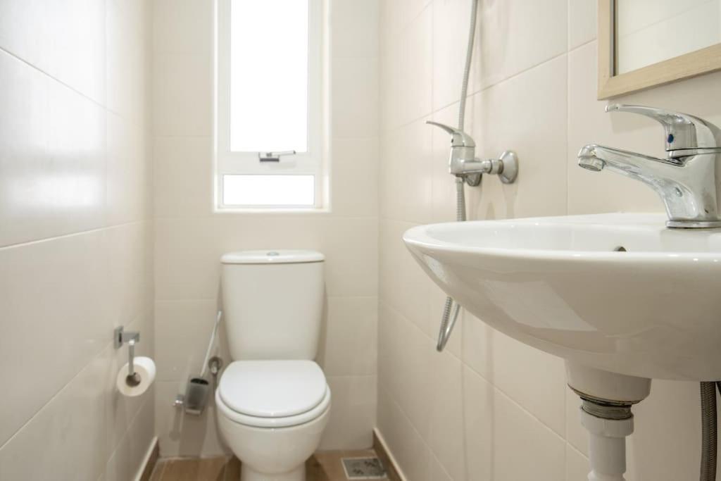 Case de vacanță Exclusive Seafront Townhouse Sliema, Valletta View *