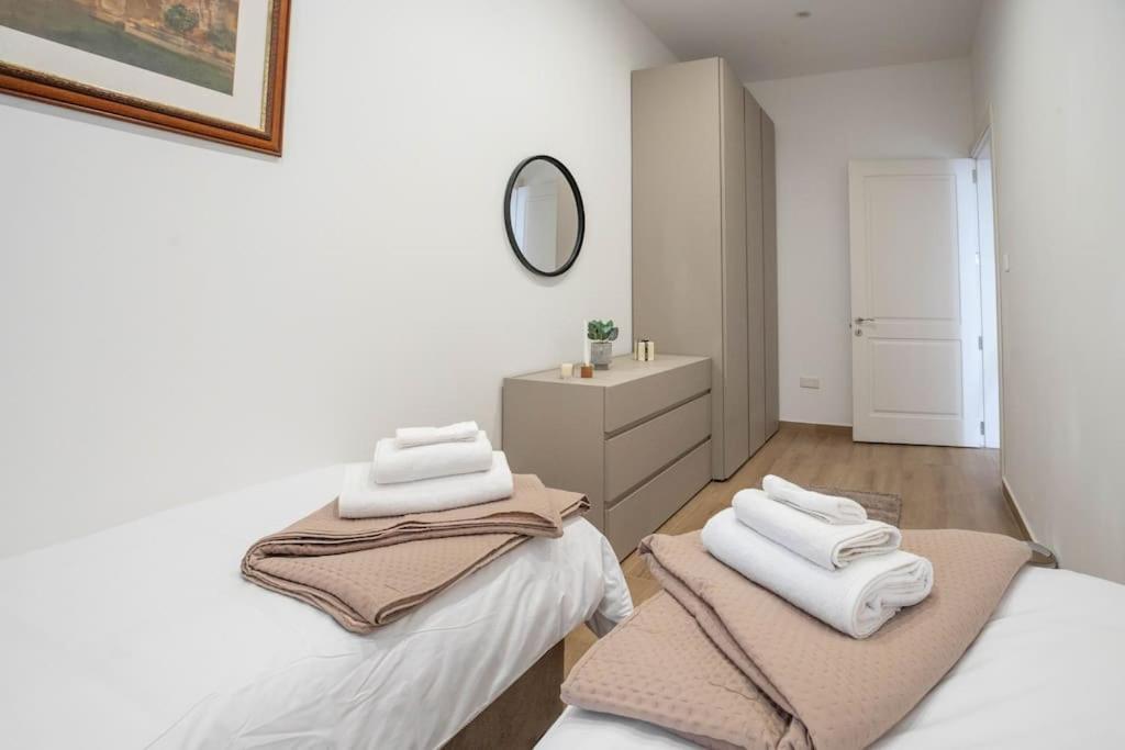 Holiday home Exclusive Seafront Townhouse Sliema, Valletta View *